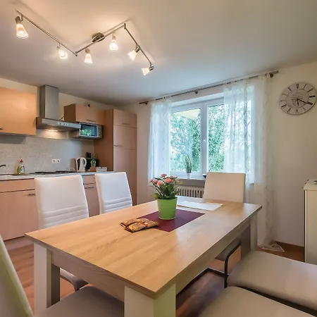 Apartmenthaus Am Erlbach * Buch am Erlbach