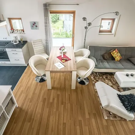 Apartmenthaus Am Erlbach Buch am Erlbach