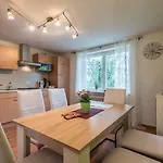 Apartmenthaus Am Erlbach * Buch am Erlbach