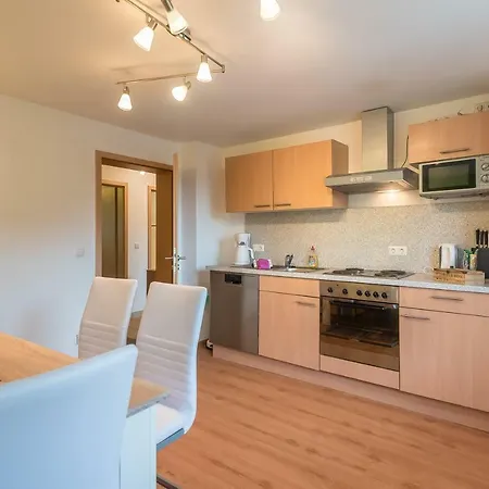 Apartmenthaus Am Erlbach Buch am Erlbach