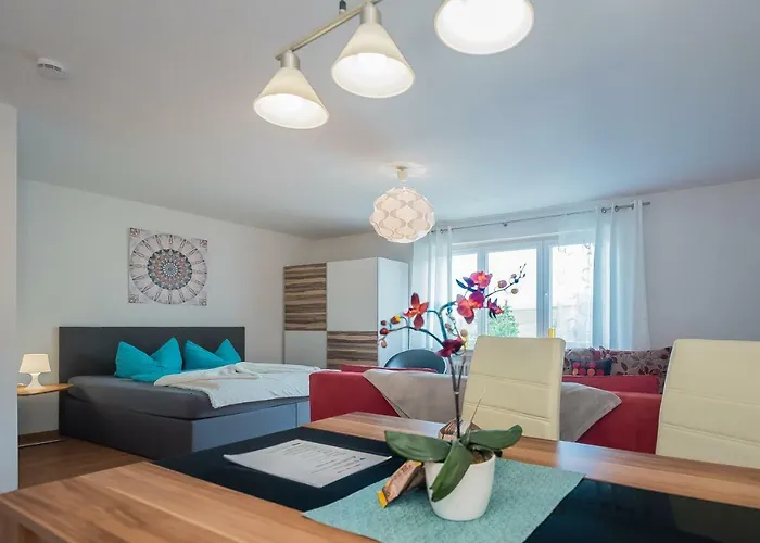 Apartmenthaus Am Erlbach * Buch am Erlbach